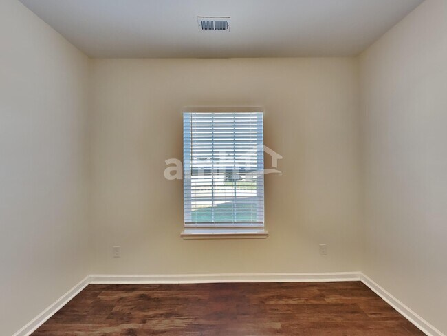 Building Photo - 1721 Muirwood Blvd