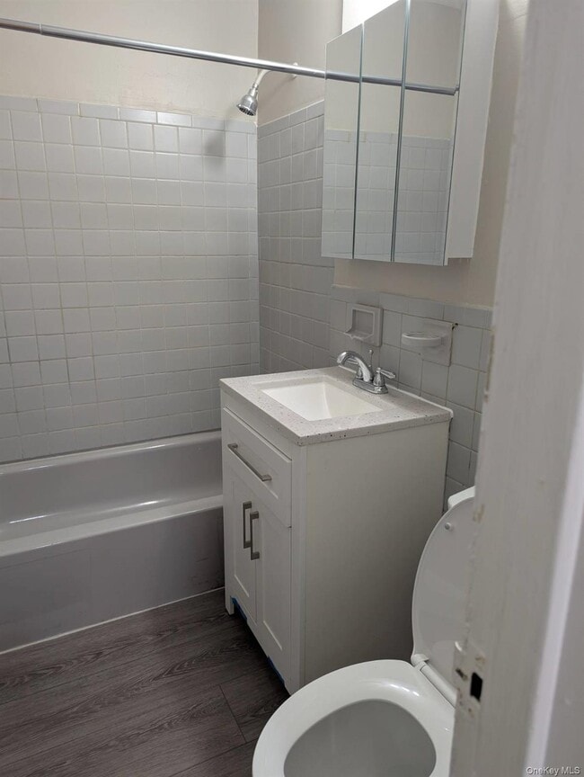 Building Photo - 1 Hemlock Dr