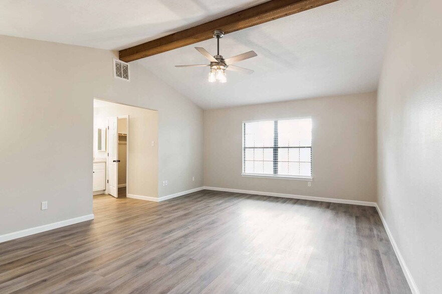 Building Photo - 259 E Castle Harbour Dr