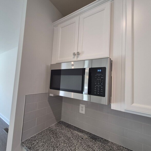 Building Photo - 961 Swilken Bridge Rd