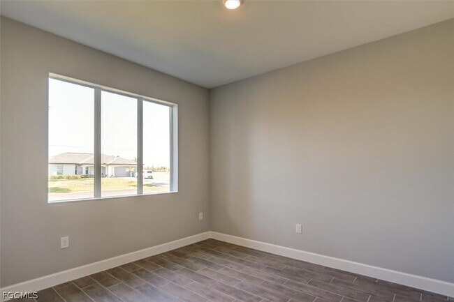 Building Photo - 4313 NW 27th Terrace