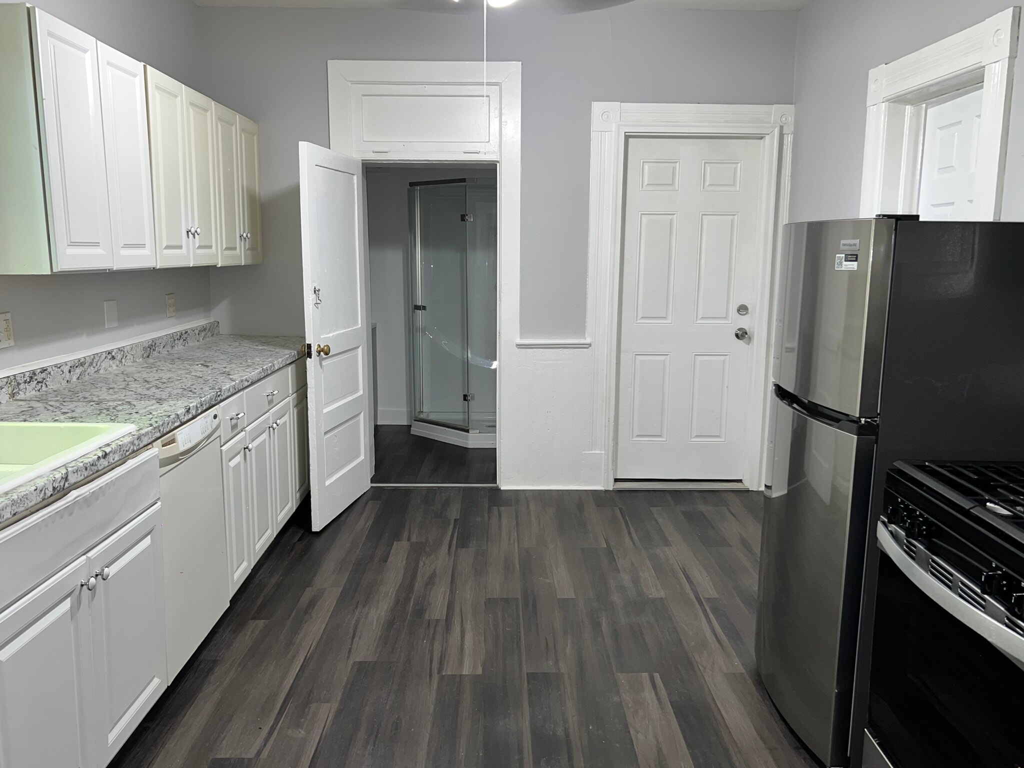 Building Photo - 516 4th St