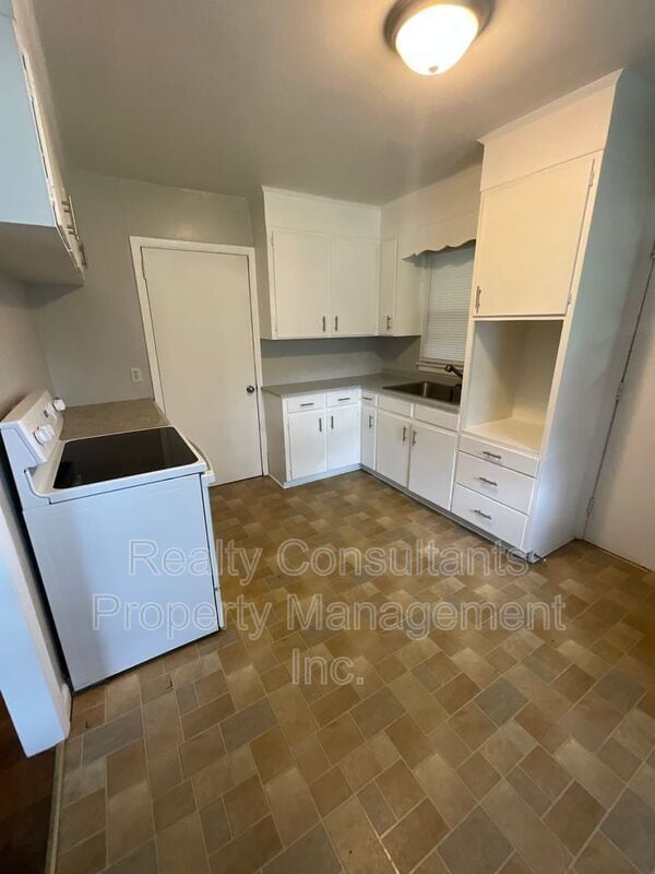Building Photo - 1533 Beaucrest Ave