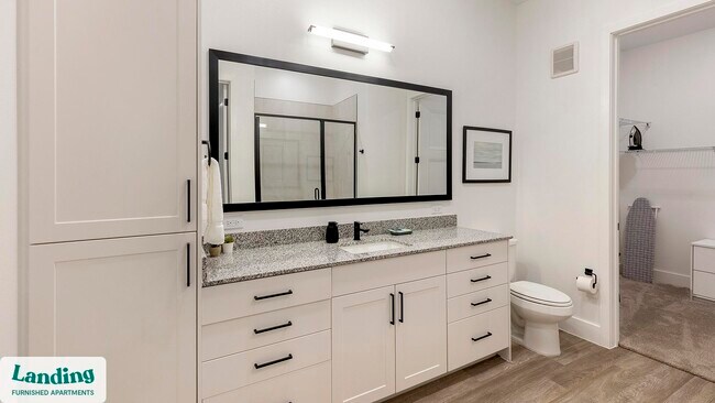 Building Photo - 650 E Sycamore St