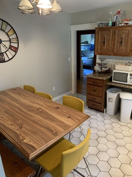 Building Photo - 38 Matignon Rd