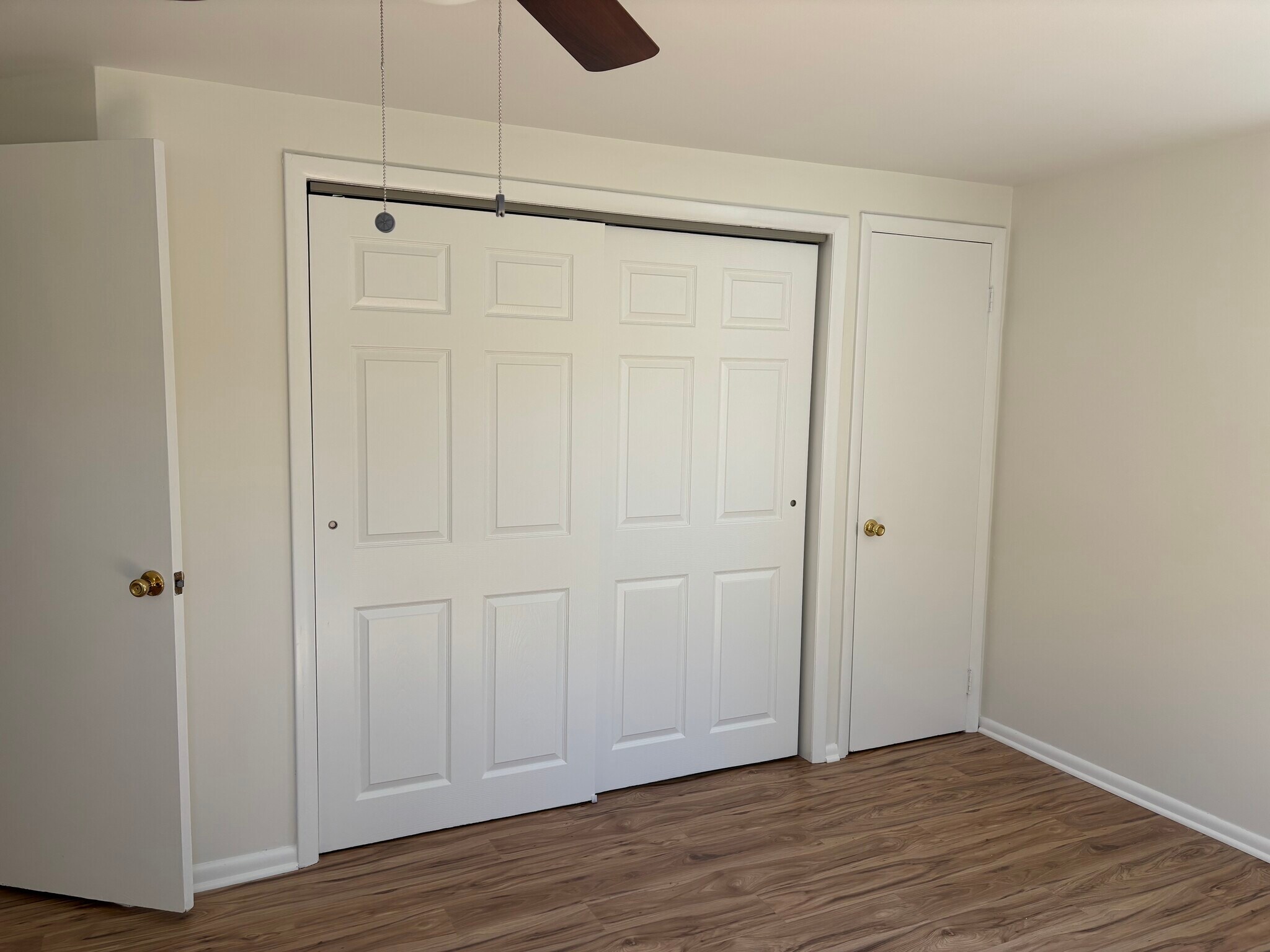 Closet bedroom 2 - 1717 Firehouse Ln