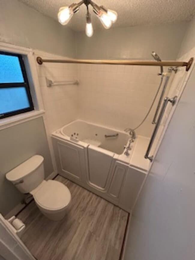 Building Photo - Spacious 3-Bedroom Home with Fenced Yard &...