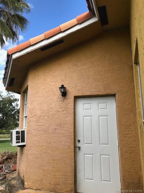 Primary Photo - 4911 SW 190th Ave