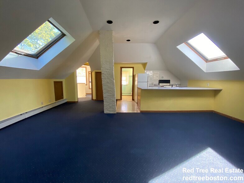 Building Photo - 2 Portina Rd