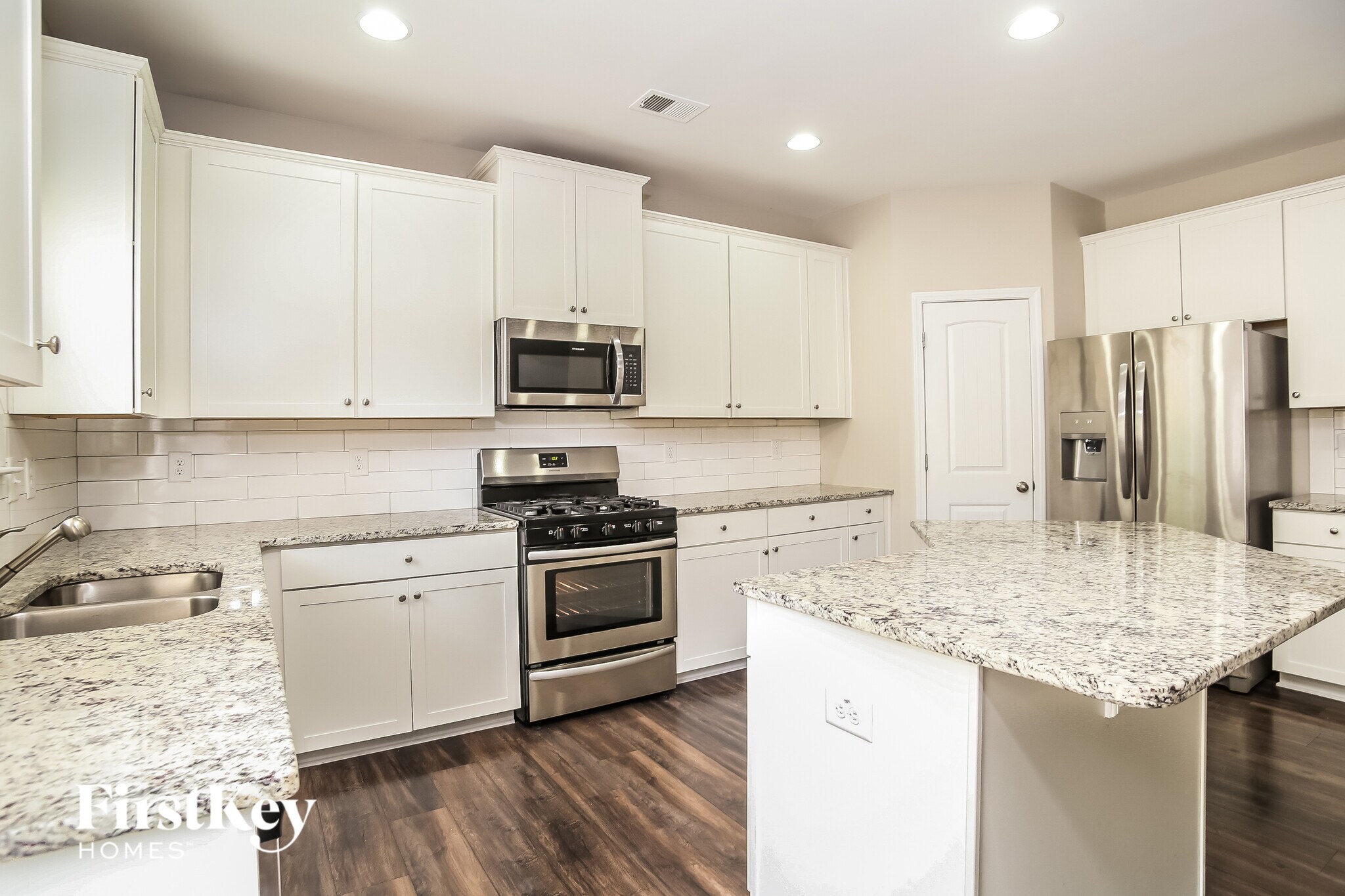 Building Photo - 240 Jefferson Ave