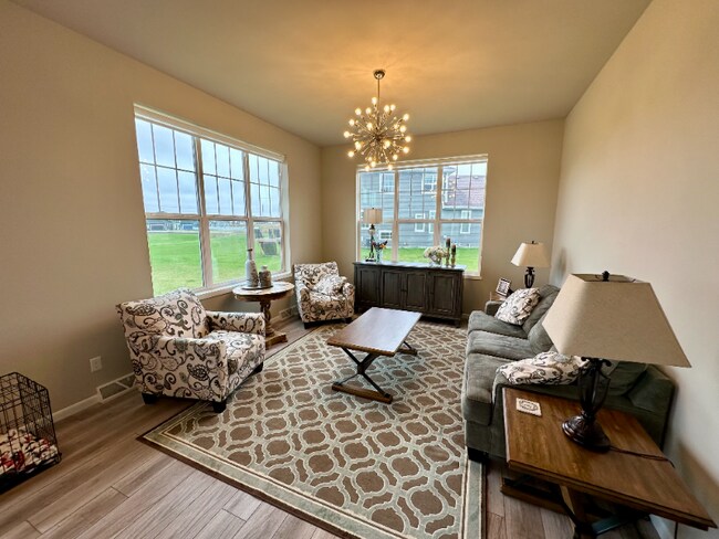 Building Photo - 10611 Coneflower Ct