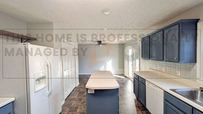 Building Photo - 2408 Shoveler Way