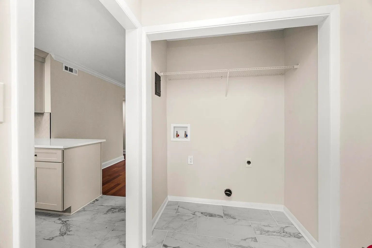 Building Photo - 5702 Brentwood Meadows Cir