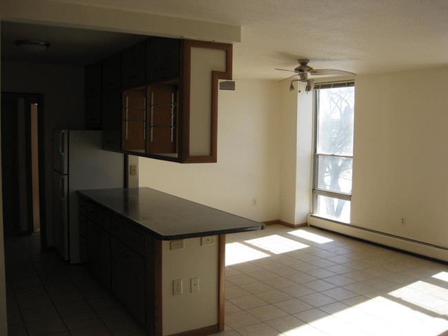 Primary Photo - 501 7th St S