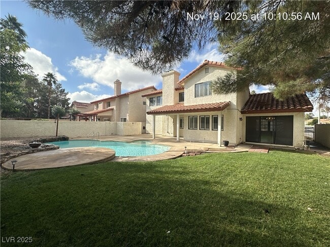 Building Photo - 398 Decareo Ct