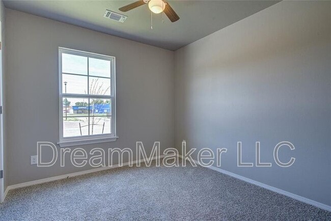 Building Photo - 2329 28th Ter