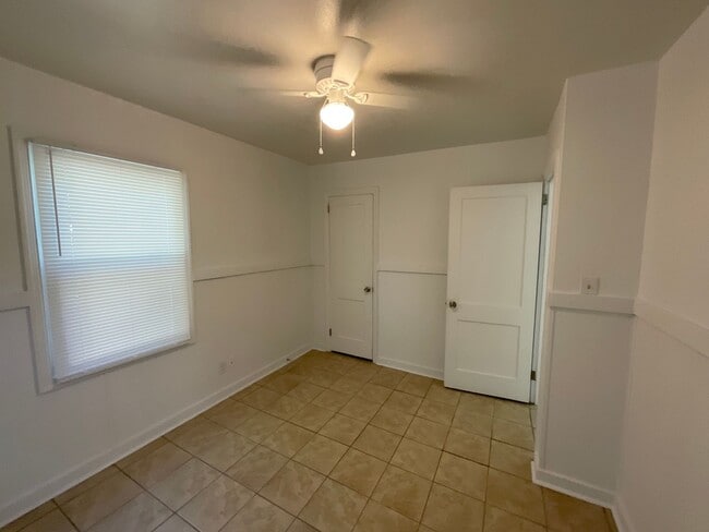 Building Photo - ****Rent Special***** 50% off the first rent charge payment. Ask for details!