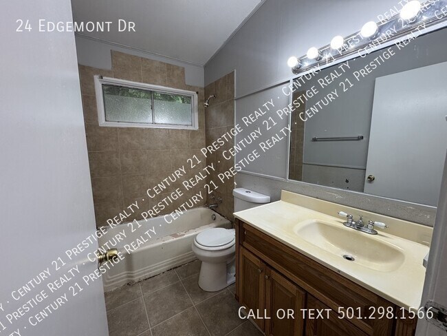 Building Photo - 24 Edgemont Dr