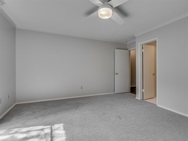 Building Photo - 2530 NW 62nd St