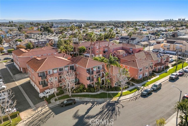 Building Photo - 409 Utica Avenue