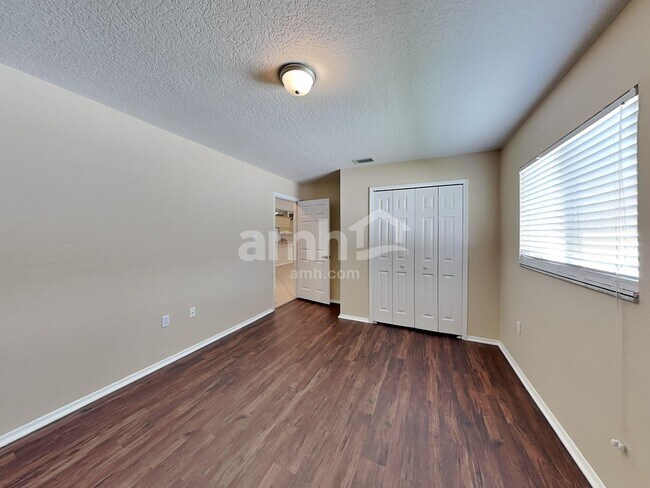 Building Photo - 3502 49th Ave E