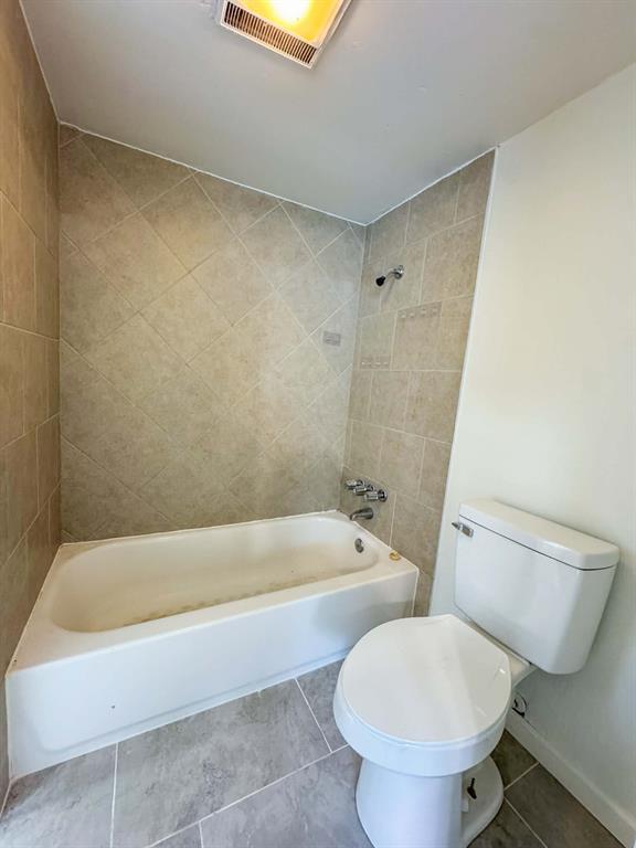 Building Photo - 5810 Sweeney Cir