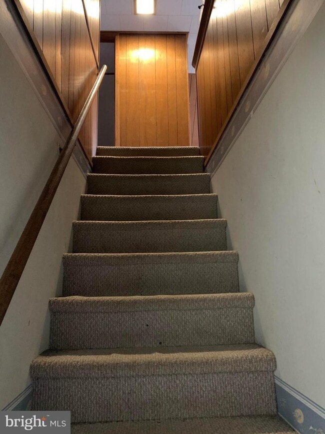 Building Photo - 1009 Tyler Ave