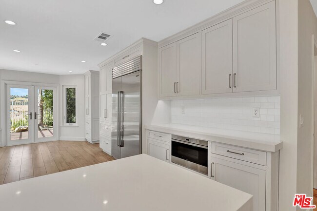 Building Photo - 24701 Cll Conejo