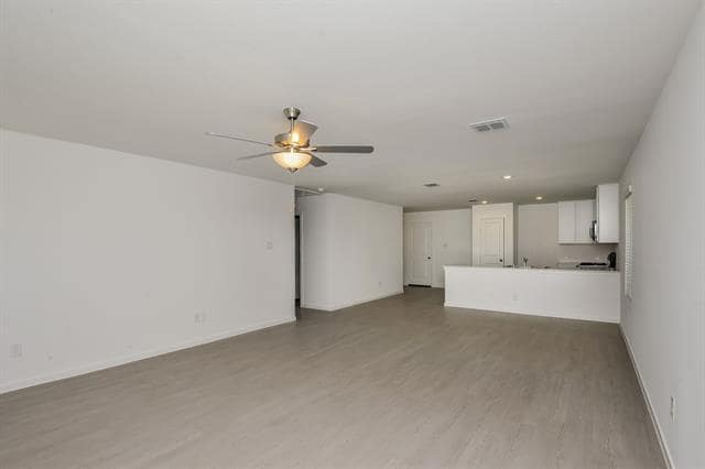 Building Photo - 2712 Mistwood Dr