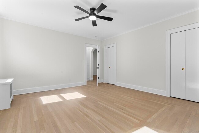 Building Photo - 1070 Whitney Ave