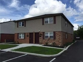 Building Photo - 1338 St Adalbert Ave