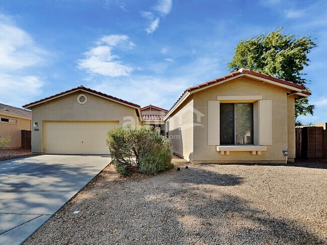 Primary Photo - 7404 W Pioneer St