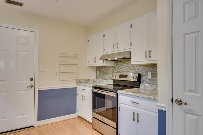 Building Photo - 436 Belglade Rd