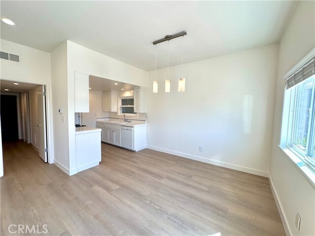 Building Photo - 453 29th St