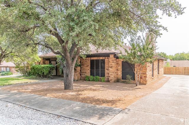 Building Photo - 2312 Shady Turf Dr