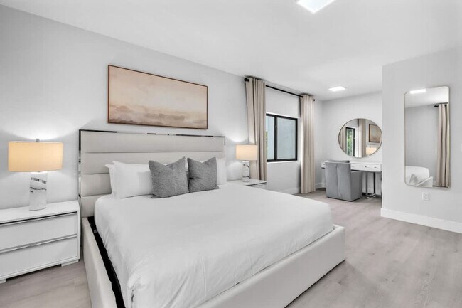 Building Photo - 2951 NW 13th St