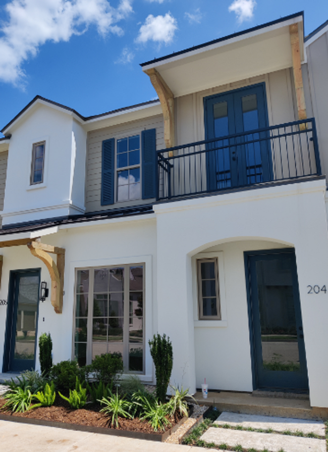 Primary Photo - Brand New Townhomes in Sugar Mill Pond