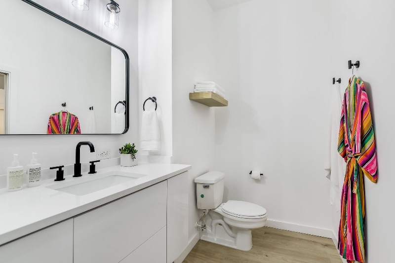 Building Photo - 507 Sabine St