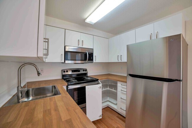 Primary Photo - Vista Residence
