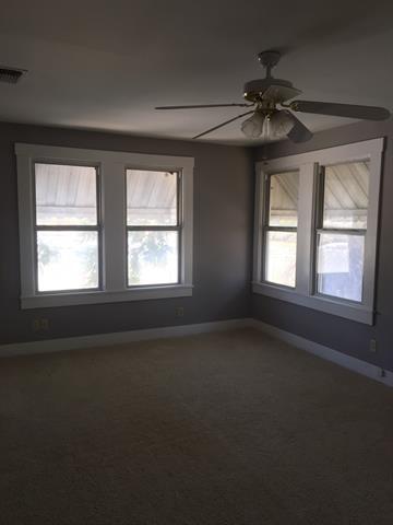 Building Photo - 1390 FM 1187