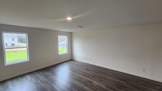 Building Photo - 502 Liberty Hall Dr