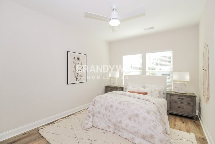 Building Photo - 1080 Wildflower Dr