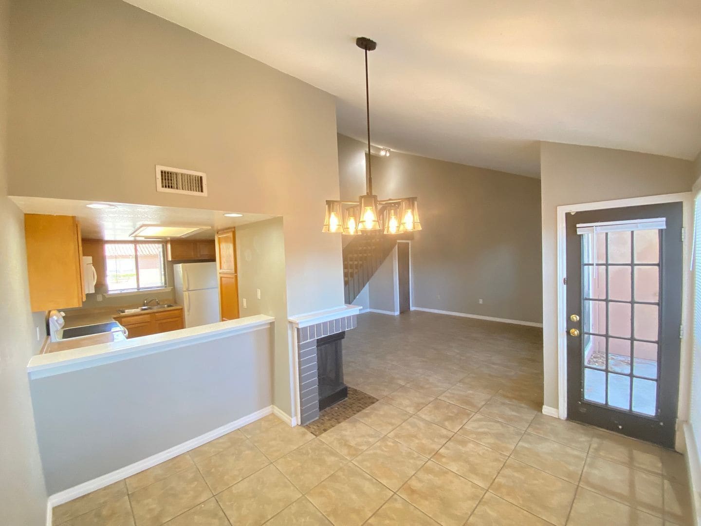 Building Photo - 650 Trinidad Ct