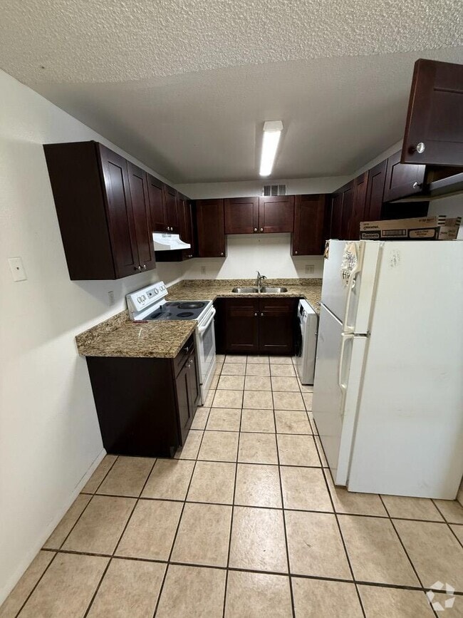 Building Photo - 2 bedroom in GILA BEND AZ 85337