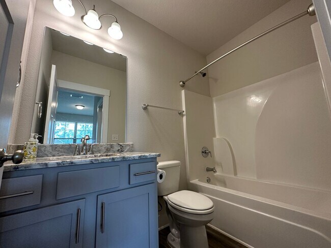 Building Photo - 4 Bedroom 3 Bath Craftsman Style Home off Beulah Rd!