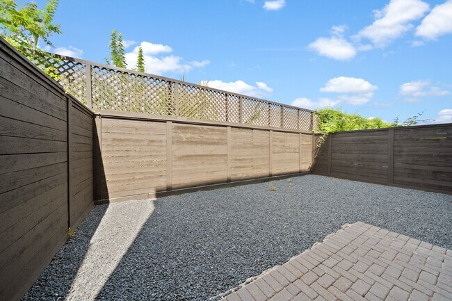 Building Photo - 7550 Little Caprese Ln