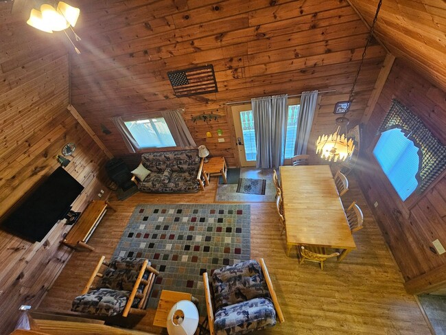 Primary Photo - 2 Bed / 2 Bath Fully Furnished Cabin House in Warrens, WI!