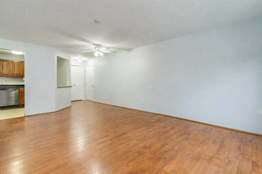 Living Room1 - 14 Flintlock Ln