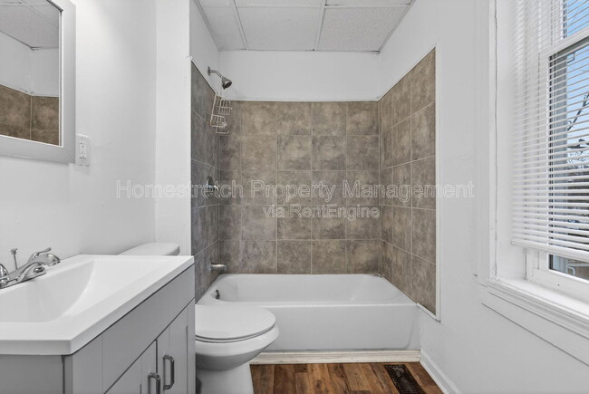 Building Photo - 3833 Oregon Ave