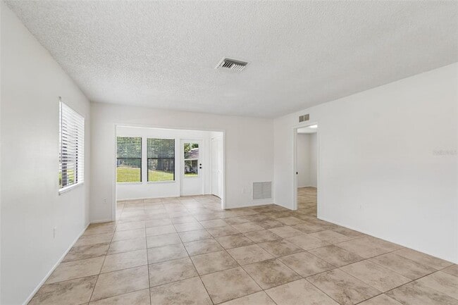 Building Photo - 2945 Grove Wood Blvd